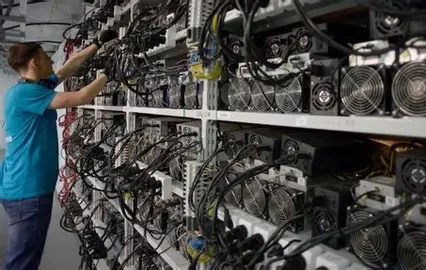 Eco-friendly mining farm leveraging renewable energy in France